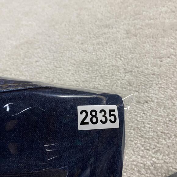 Levis 501 Jeans Mens 36x30 Blue Denim Button Fly Straight Leg Dark Wash Indigo - Picture 10 of 10